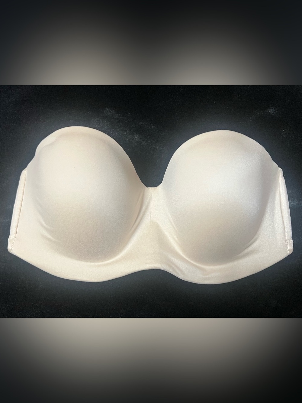 Wacoal Strapless Bra, Size 36D, EUC